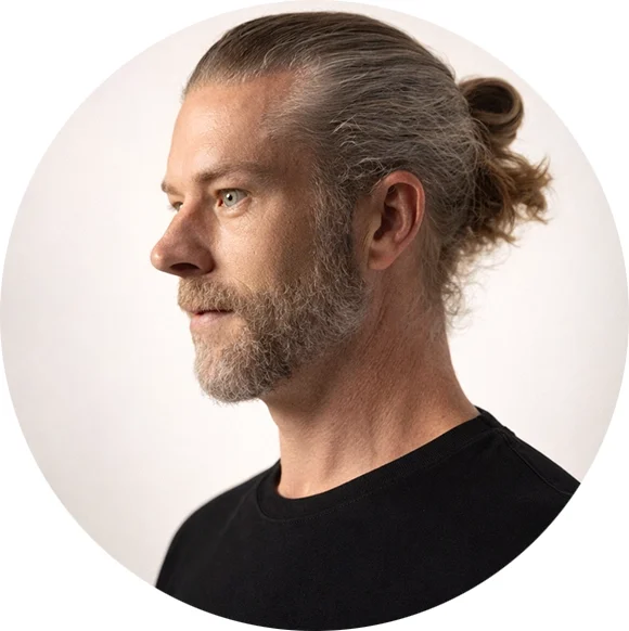 Dein Masseur in Hannover-Döhren ich begleite Frauen mit achtsamer Berührung.